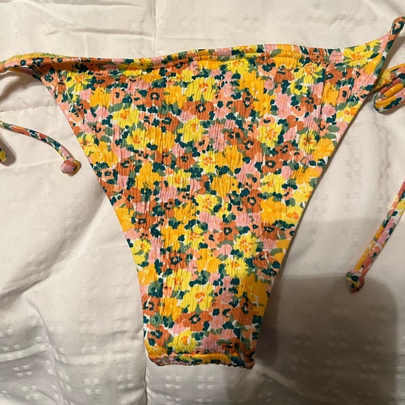 FULL TILT Floral Smocked Bikini - Picture 3 of 5